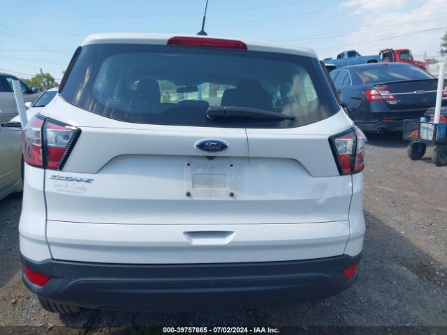 1FMCU0F79JUC27053 Ford ESCAPE S