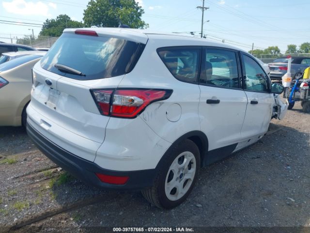 1FMCU0F79JUC27053 Ford ESCAPE S