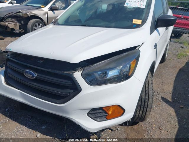 1FMCU0F79JUC27053 Ford ESCAPE S