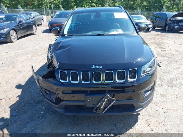 3C4NJDBB4MT544924 Jeep Compass Latitude 4x4