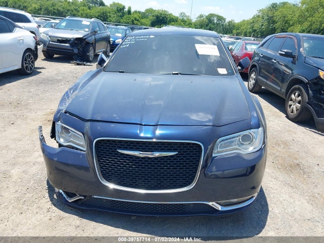 Chrysler 300 Anniversary Edition 2016 2C3CCAAG5GH261432 Image 12