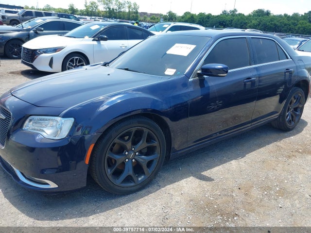 Chrysler 300 Anniversary Edition 2016 2C3CCAAG5GH261432 Image 14