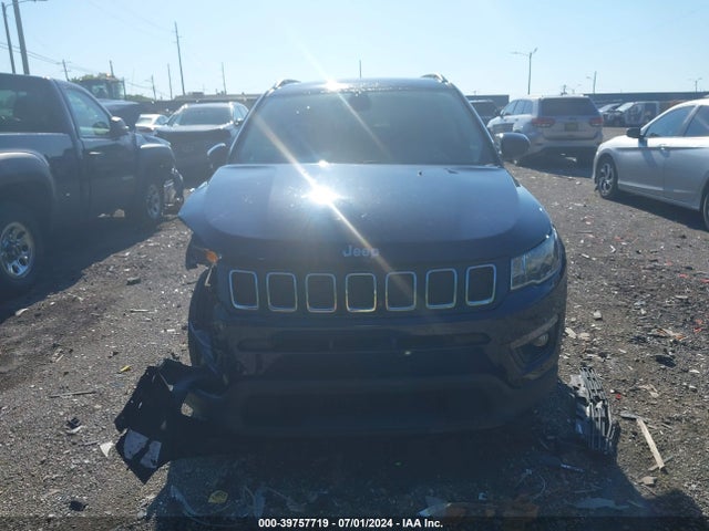 Jeep Compass Latitude 4x4 2018 3C4NJDBB7JT454534 Image 11