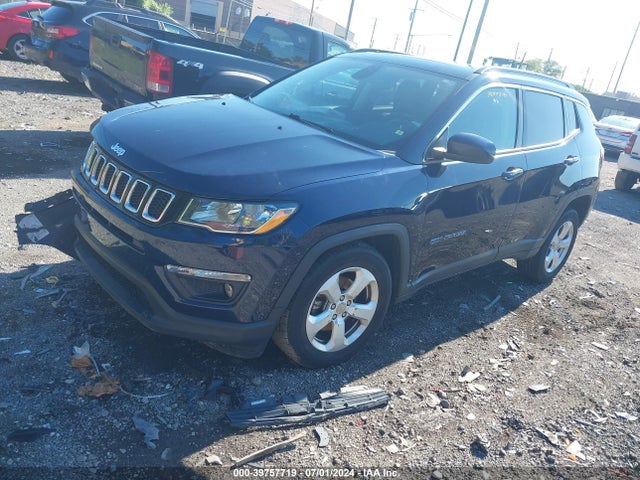 Jeep Compass Latitude 4x4 2018 3C4NJDBB7JT454534 Image 2