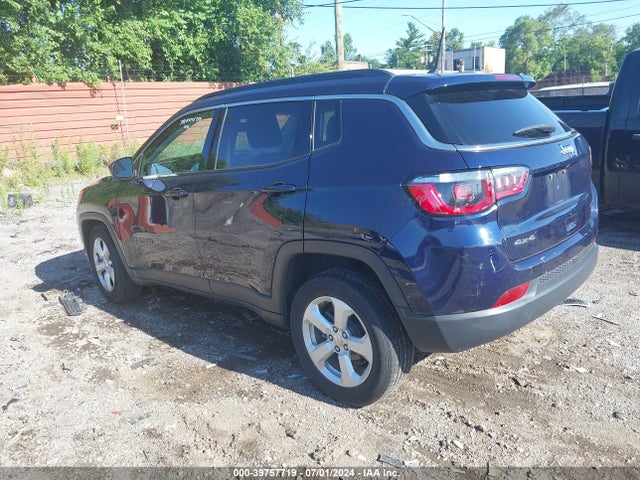 Jeep Compass Latitude 4x4 2018 3C4NJDBB7JT454534 Image 3