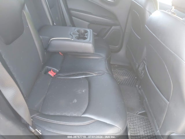Jeep Compass Latitude 4x4 2018 3C4NJDBB7JT454534 Image 8
