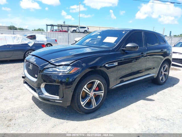 2017 JAGUAR F-PACE SADCM2BV0HA093540 Photo 1