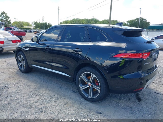 2017 JAGUAR F-PACE SADCM2BV0HA093540 Photo 2