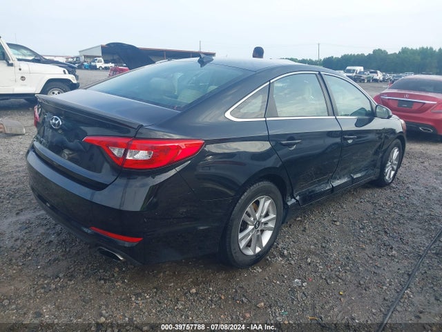 Hyundai SONATA SE 2016 5NPE24AF6GH311049 Image 4