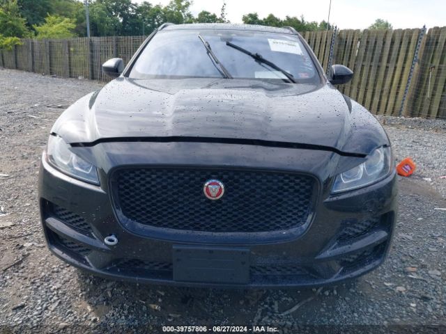 SADCJ2BN8HA488011 Jaguar F-pace 20d Premium