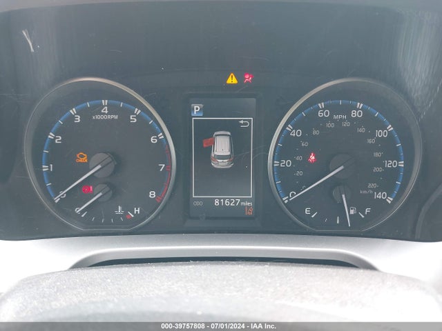 Toyota RAV4 LE 2018 JTMBFREVXJJ176128 Image 7