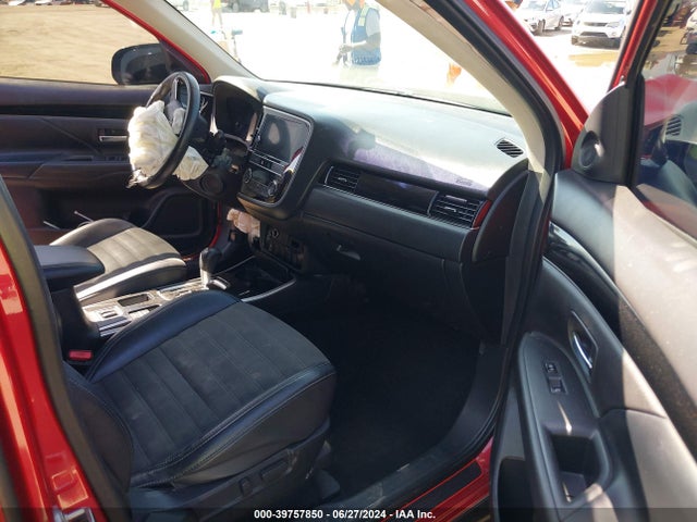 2019 MITSUBISHI OUTLANDER JA4AD3A38KZ028401 Photo 4