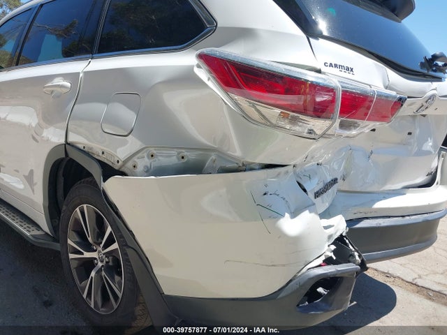 Toyota Highlander Xle V6 2016 5TDJKRFH9GS272912 Image 6