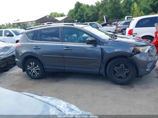 JTMZFREVXHJ126306 Toyota RAV4 LE