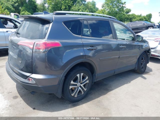 JTMZFREVXHJ126306 Toyota RAV4 LE
