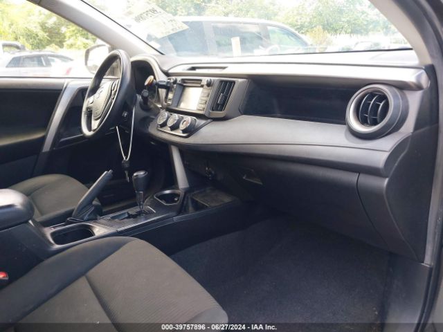 JTMZFREVXHJ126306 Toyota RAV4 LE
