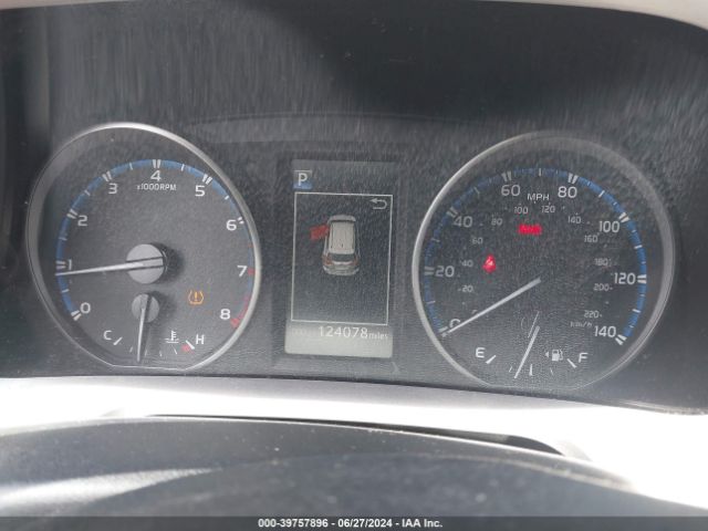 JTMZFREVXHJ126306 Toyota RAV4 LE