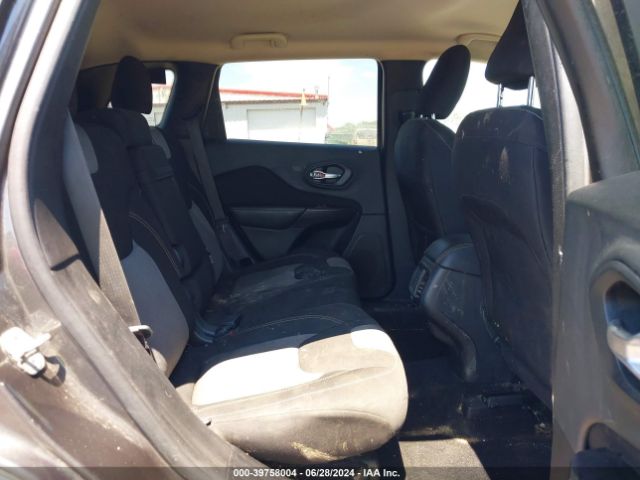 1C4PJMCB9EW144716 Jeep Cherokee Latitude
