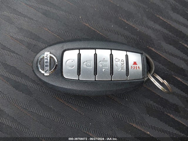 Nissan ROGUE SV 2018 5N1AT2MT7JC800978 Image 11