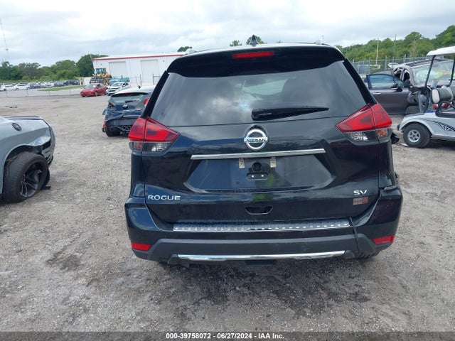 Nissan ROGUE SV 2018 5N1AT2MT7JC800978 Image 16