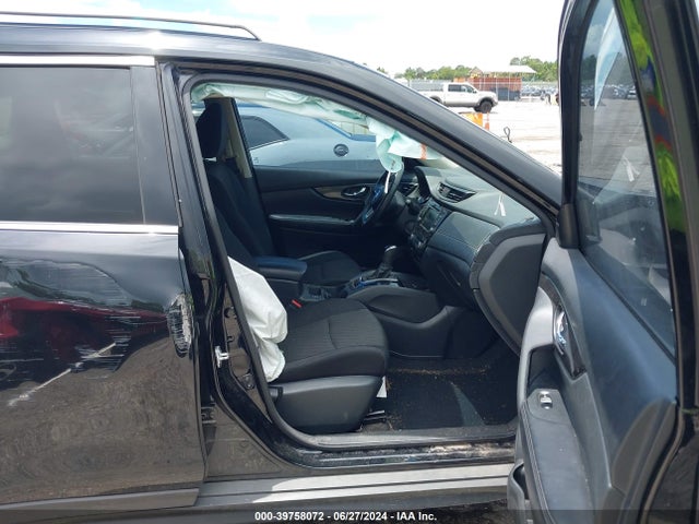 Nissan ROGUE SV 2018 5N1AT2MT7JC800978 Image 5