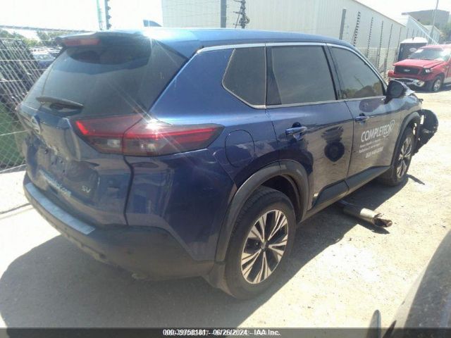5N1AT3BA3MC817921 Nissan Rogue Sv Fwd
