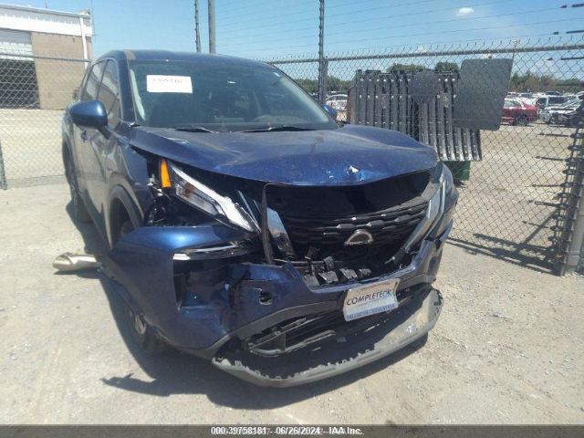 5N1AT3BA3MC817921 Nissan Rogue Sv Fwd