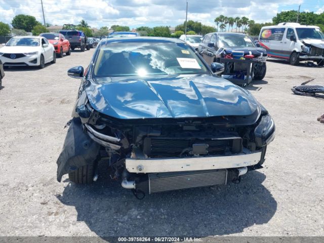 KMTG34TA6NU103149 Genesis G70 2.0t Rwd