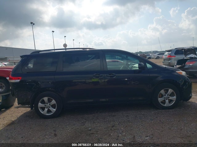 Toyota Sienna Le V6 8 Passenger 2014 5TDKK3DC2ES503235 Image 13