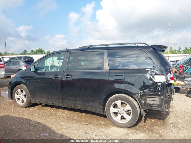 Toyota Sienna Le V6 8 Passenger 2014 5TDKK3DC2ES503235 Image 14