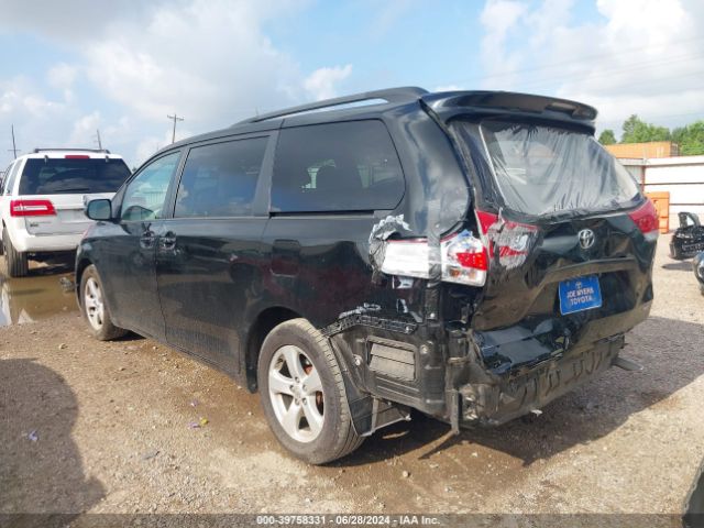 2014 TOYOTA SIENNA 5TDKK3DC2ES503235 Photo 2