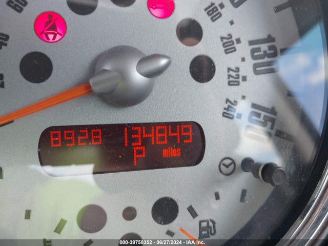 2006 MINI COOPER WMWRC33566TJ79642 Photo 6