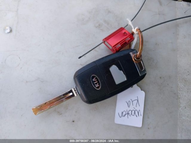 KNDJN2A28E7051701 KIA Soul