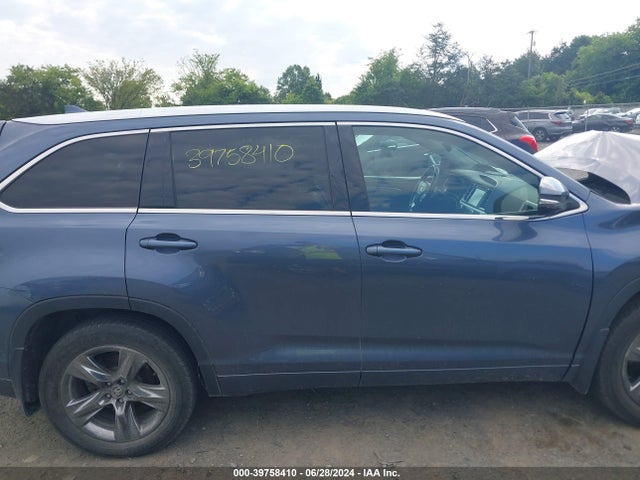 Toyota Highlander Limited Platinum 2018 5TDDZRFH6JS812202 Image 13