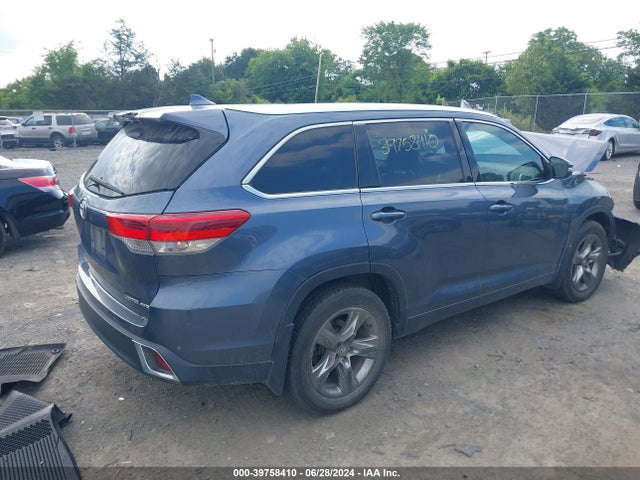 Toyota Highlander Limited Platinum 2018 5TDDZRFH6JS812202 Image 4