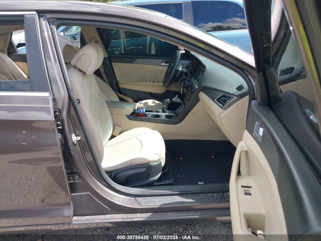 Hyundai SONATA SE 2017 5NPE24AF1HH466562 Image 5