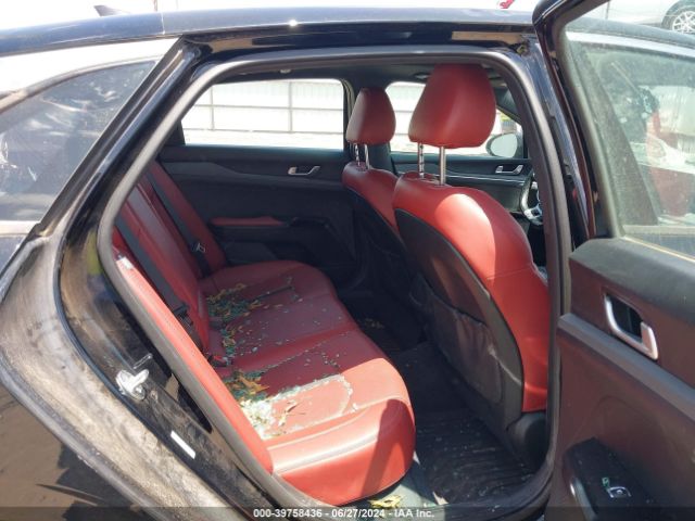 5XXG64J29NG156855 KIA K5 Gt-line