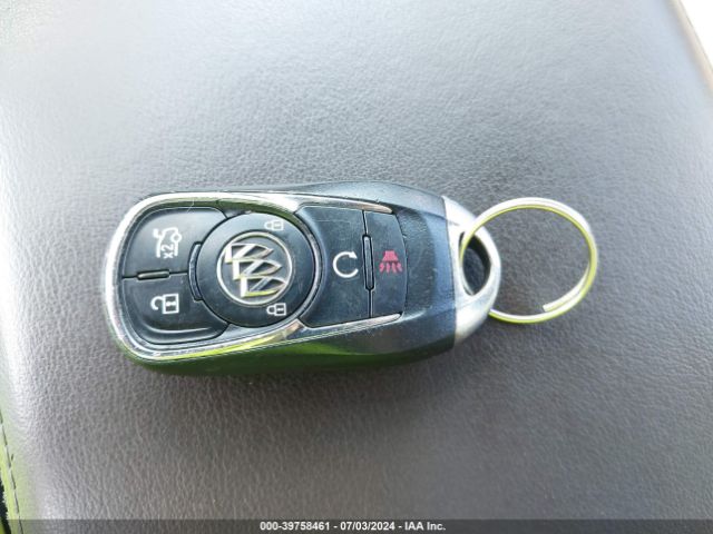 1G4ZP5SS0HU155890 Buick Lacrosse Essence