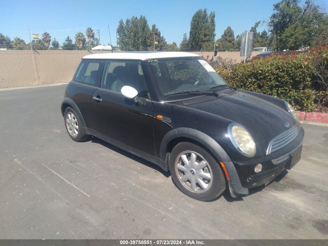 2004 MINI COOPER WMWRC33484TJ60322 Photo 0