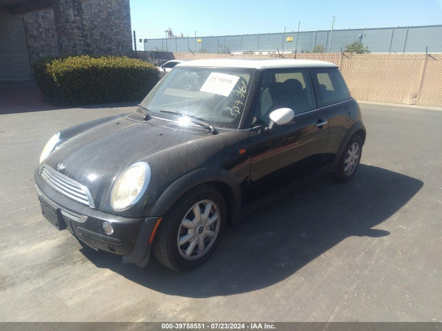 2004 MINI COOPER WMWRC33484TJ60322 Photo 1