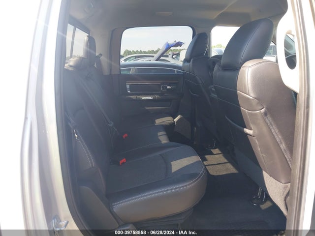 1C6RR7NT6HS640763 RAM 1500 Laramie  4x4 5'7 Box