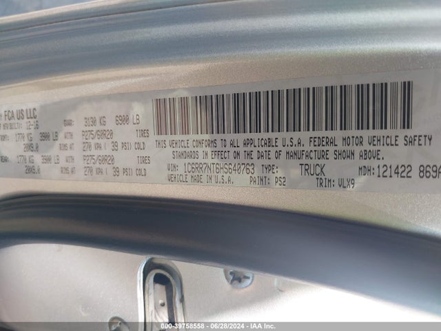1C6RR7NT6HS640763 RAM 1500 Laramie  4x4 5'7 Box