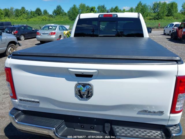 1C6RRFBG3NN116157 RAM 1500 Big Horn Quad Cab 4x4 6'4 Box