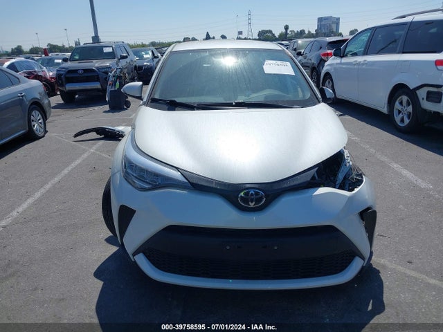 Toyota C-HR LE 2020 JTNKHMBX4L1077807 Image 12