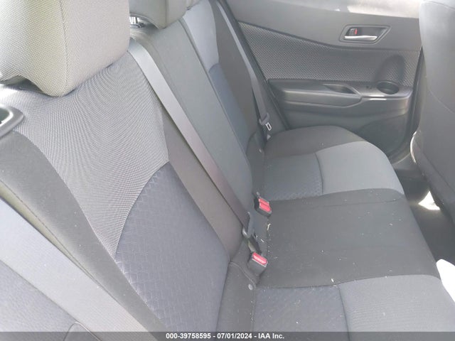 Toyota C-HR LE 2020 JTNKHMBX4L1077807 Image 8