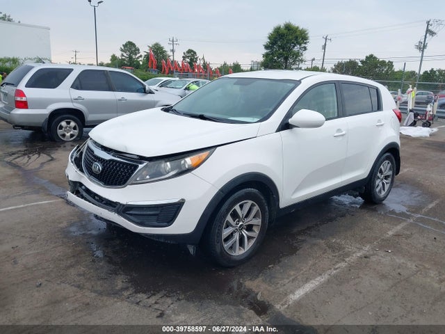 KIA Sportage Lx 2016 KNDPB3AC0G7849940 Image 2