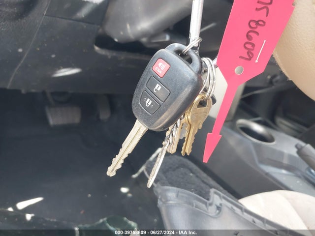 Toyota Rav4 Xle 2015 2T3WFREV0FW158067 Image 11