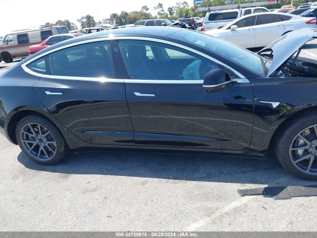 Tesla Model 3 Long Range/mid Range/standard Range/standard Range Plus 2019 5YJ3E1EA7KF399497 Image 13