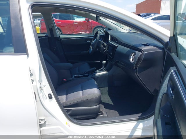 Toyota COROLLA LE 2018 2T1BURHE2JC035972 Image 5