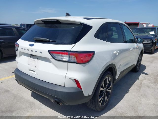 2021 FORD ESCAPE 1FMCU0G6XMUA24408 Photo 3